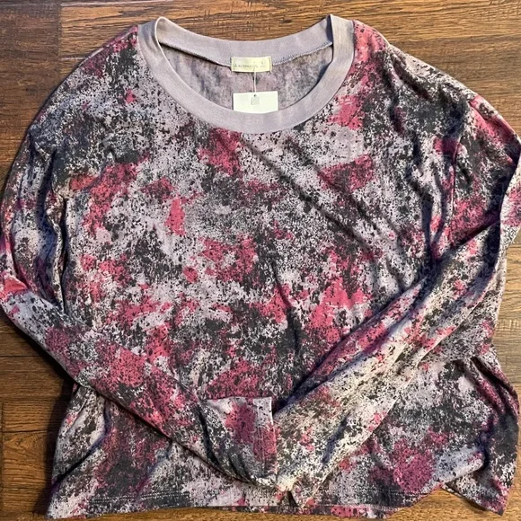 NWT athleisure SOFT top - Picture 2 of 9